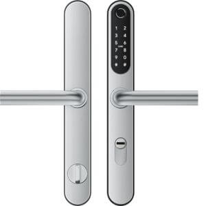 Serrure connectée à codes, badges et empreintes